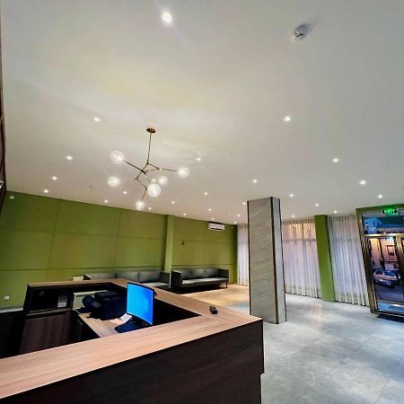 Aristocrat Otel Tiflis Dış mekan fotoğraf
