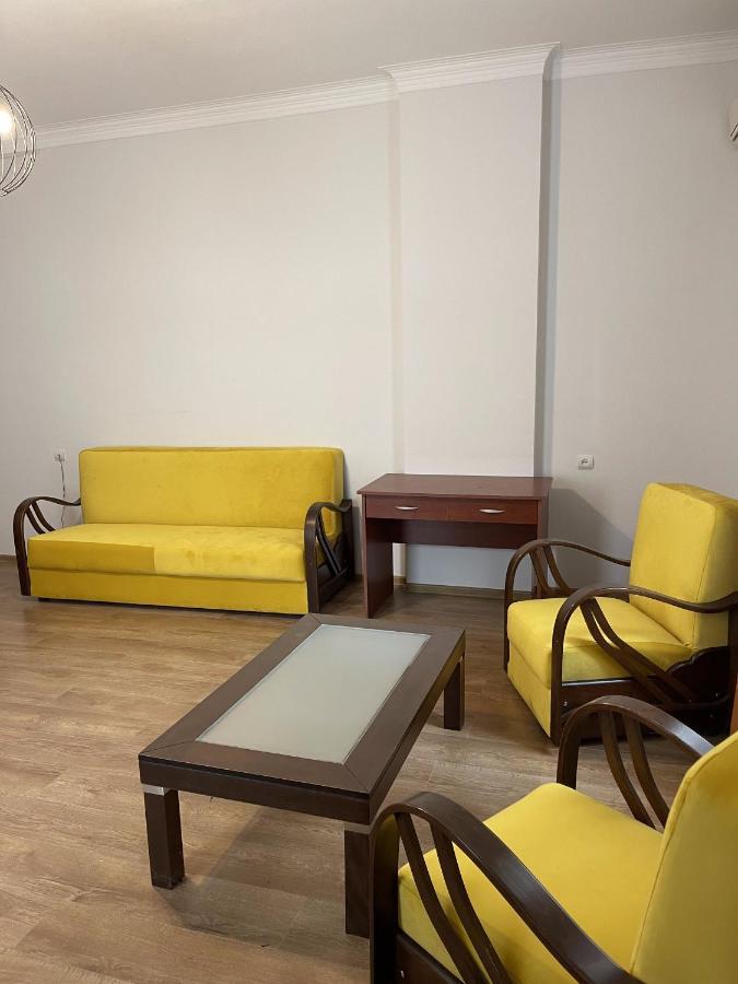 Aristocrat Otel Tiflis Dış mekan fotoğraf