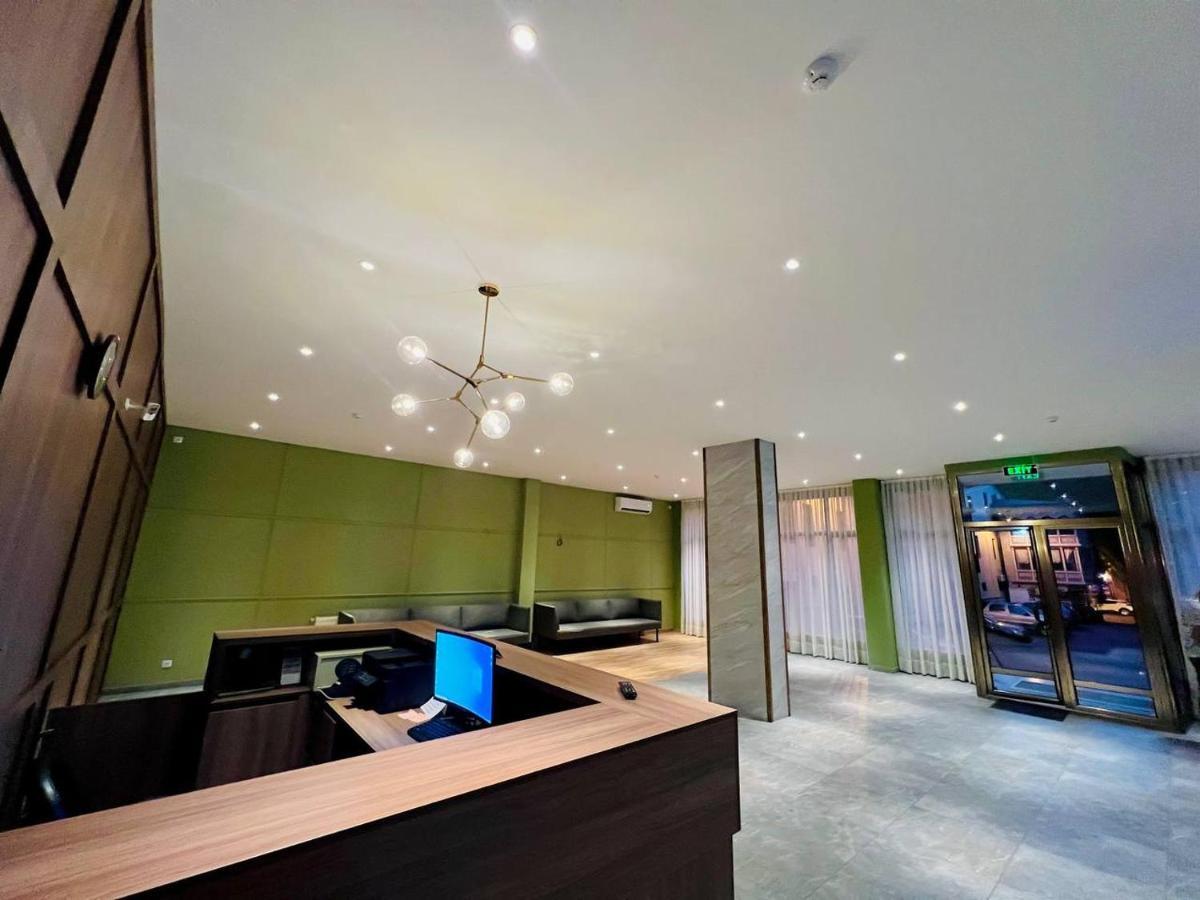 Aristocrat Otel Tiflis Dış mekan fotoğraf